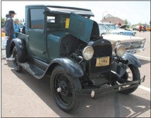 Left: Bob Salo of Hovland showed off his 1929 Ford pick-up.