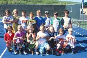 The QuickStart 10 & Under players: (L-R, front) Andrea Larsen, Claire LaVigne, Sophie Eliasen, Reilly Wahlers, Amelia Roth, Jessica MacCudden, Luke Johnson (L-R, back) Wellesley Howard- Larsen, Lucy Callender, Jackson Fenner, Noah Works, Leif Anderson, Seth Kemp, Will Ramberg, and David Blackburn. (Not pictured Josh Prom, Abby Prom, Isak Terrill, and Tristen Bockovich)