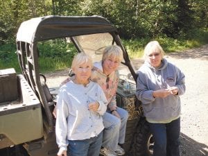 Left: Some of the “gals” who joined the ride— Liz, Kathy and Debbie. Liz came all the way from New Jersey to ride with the club!