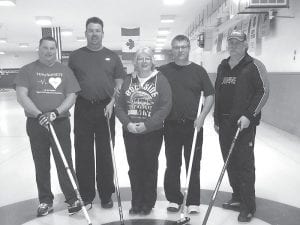 Winning the C event were (L-R) Mike Ryden, Shawn Swearingen, Katy Smith, Rory Smith, Brad Bock.